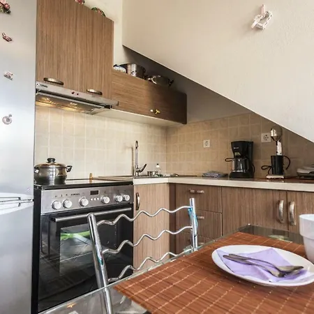 Дом отдыха Rena's House *