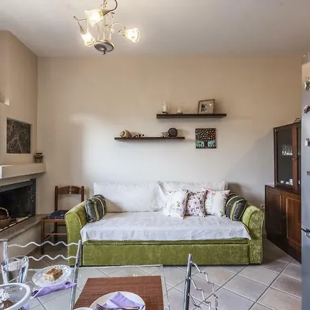 Rena's House Дом отдыха *