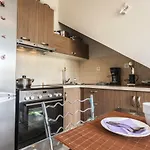 بيت للعطل Rena's House *