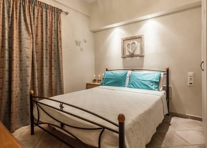 Rena's House Case de vacanță Afissos